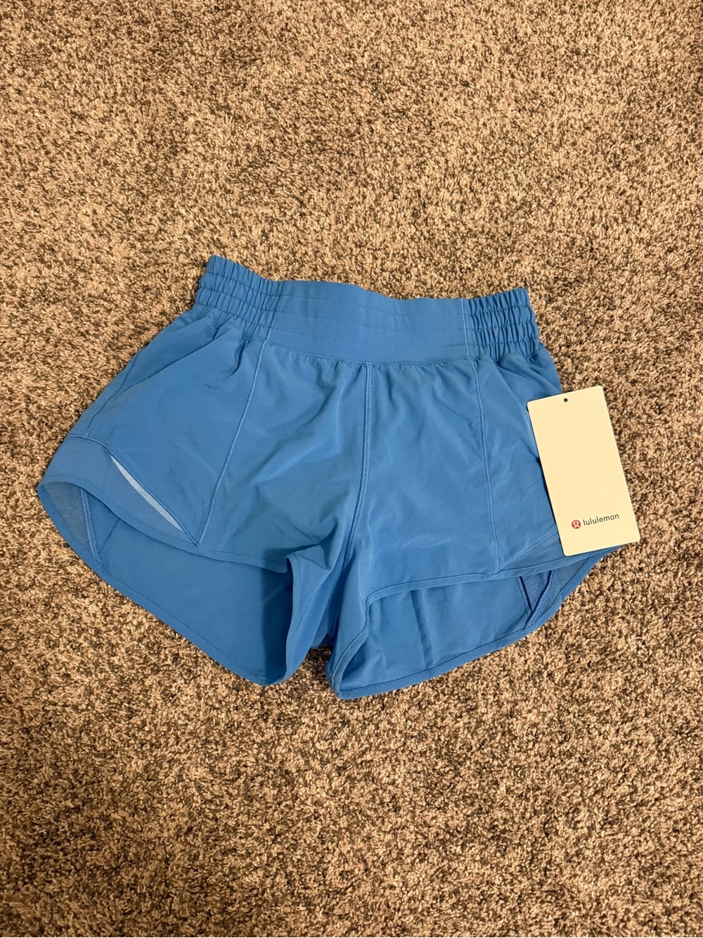 lululemon BRAND NEW WITH TAGS Bright Blue Womens Athletic Shorts HR 2.5in size 4